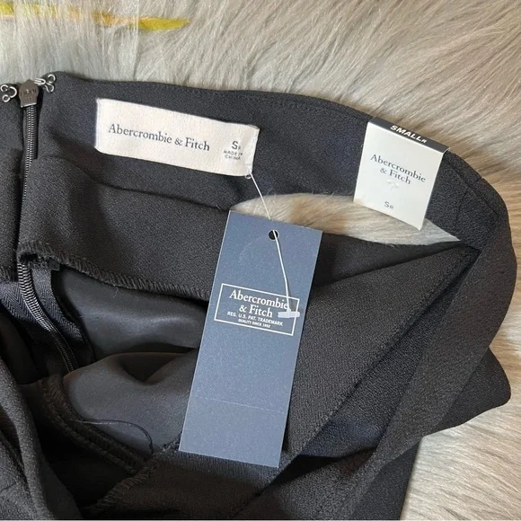 NEW Abercrombie & Fitch Elevated Strappy Waist Black Flare Women’s Pants Sz S - Picture 5 of 12